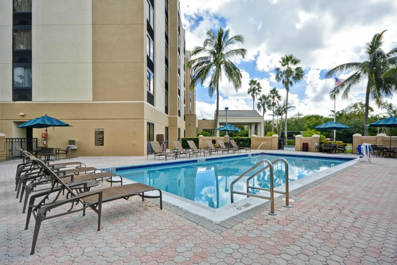 Hyatt Place Miami Airport-West/Doral Bagian luar foto